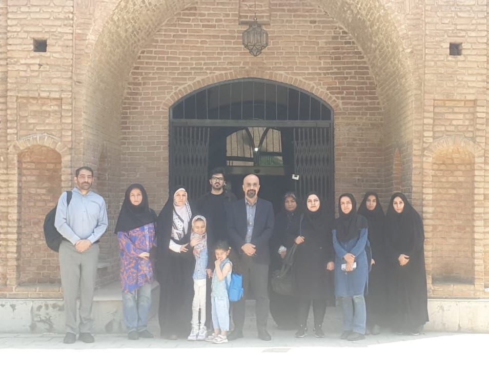 بازدید علمی دانشجویان رشته تاریخ پزشکی دانشکده طب ایرانی از موزه تاریخ پزشکی دانشگاه علوم پزشکی تهران 